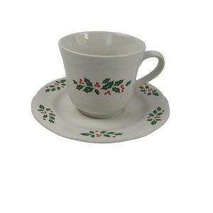 CORNING DESIGNS Winter Holly Coffee Cup and Saucer Scalloped Edge Christmas